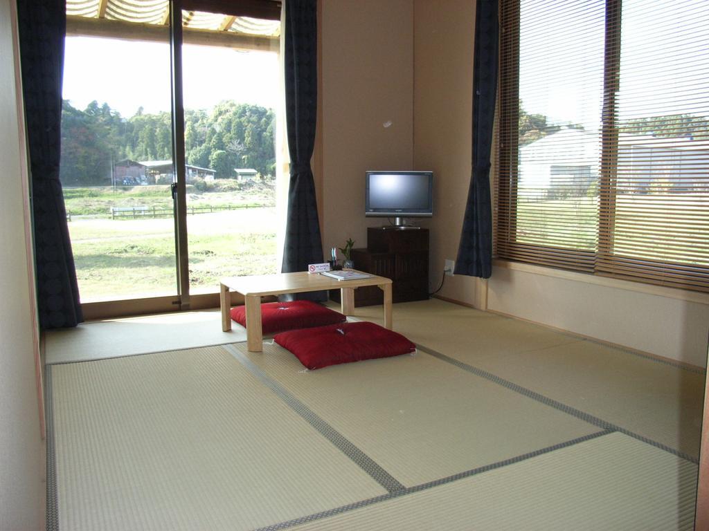 Minshuku Hoshi No Sumika Hotel Shibushi Exterior photo